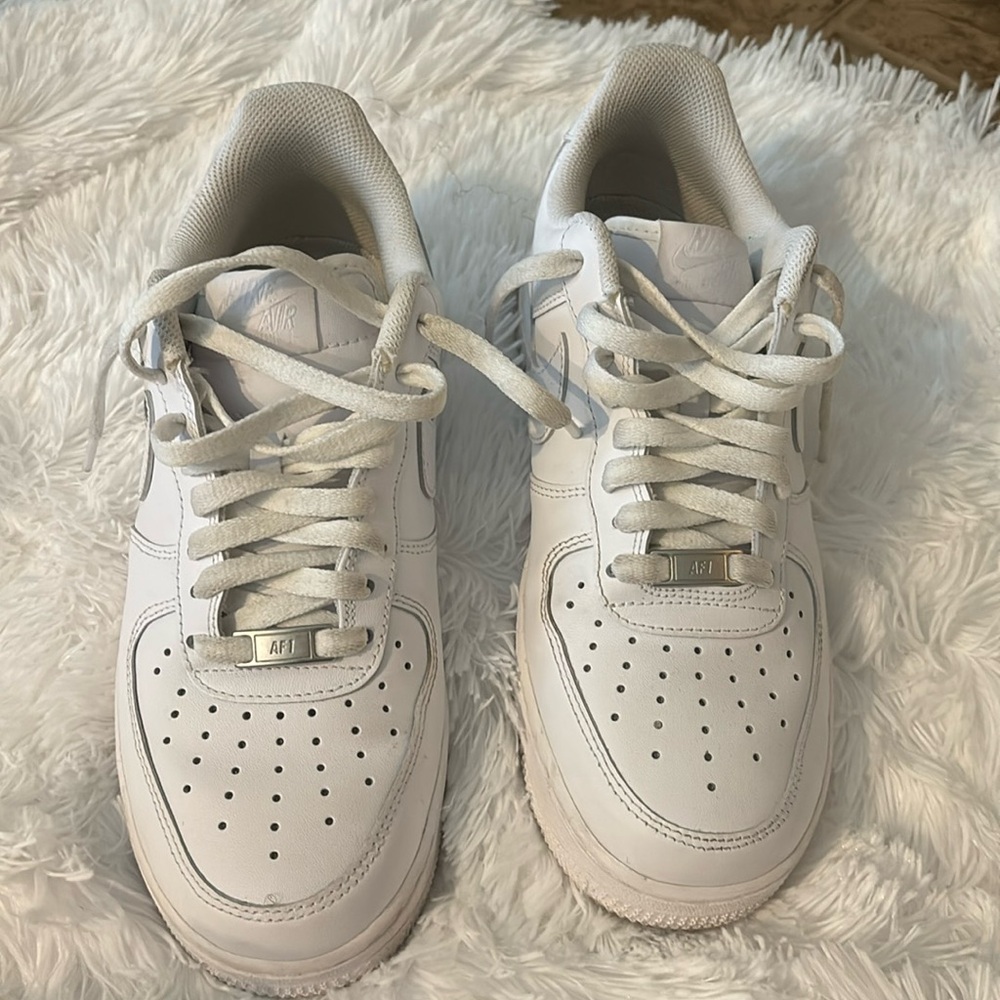 White Air Force 1s used